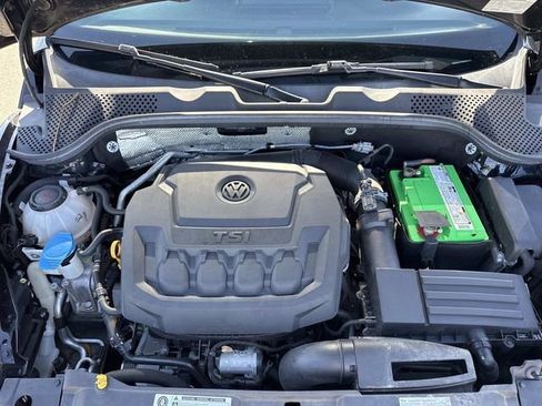 Used 2019 Volkswagen Beetle 2.0T S FWD image 27