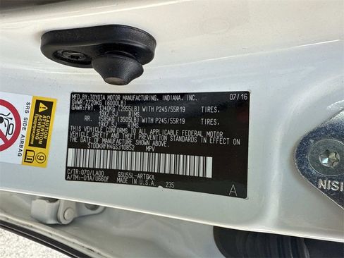 Used 2016 Toyota Highlander Limited image 22