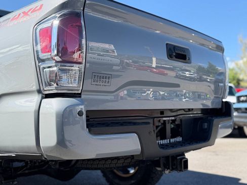 Used 2021 Toyota Tacoma TRD Off-Road w/ Technology Package AWD/4WD image 97