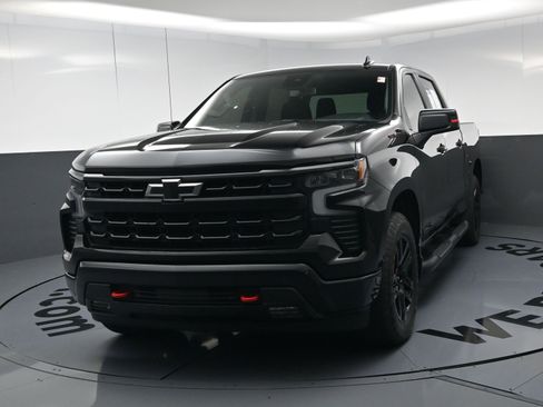 Used 2024 Chevrolet Silverado 1500 RST w/ Redline Edition AWD/4WD image 11