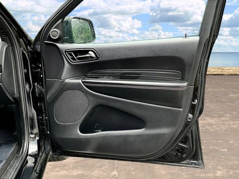 Used 2025 Dodge Durango GT AWD/4WD image 31