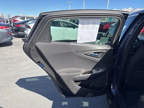 Used 2016 Chevrolet Malibu LT image 19