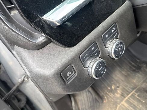Used 2024 GMC Sierra 1500 Elevation w/ Elevation Premium Package AWD/4WD image 11