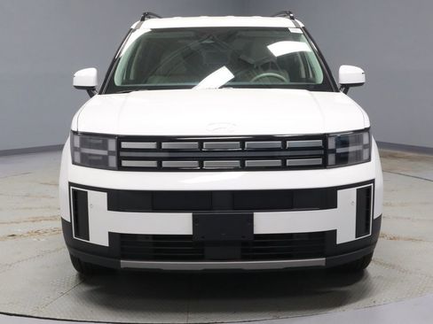 Used 2025 Hyundai Santa Fe SEL FWD image 8