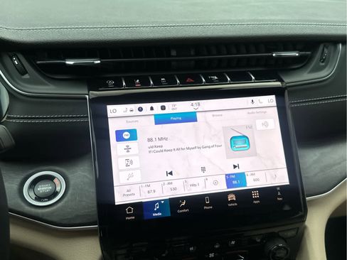 New 2025 Jeep Grand Cherokee Limited w/ Luxury Tech Group II image 47