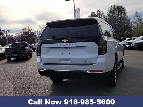 New 2026 Chevrolet Suburban LT w/ Comfort Package image 11