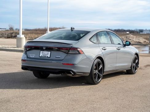 Used 2025 Honda Accord Sport image 7