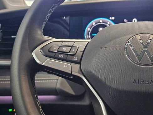 New 2026 Volkswagen Tiguan SE image 23