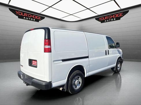Used 2021 Chevrolet Express 2500 w/ Communications Package image 4