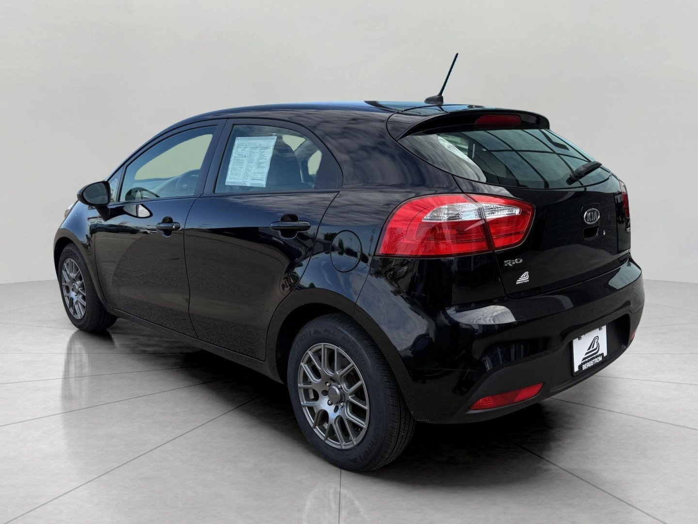 Used 2012 Kia Rio LX FWD image 9
