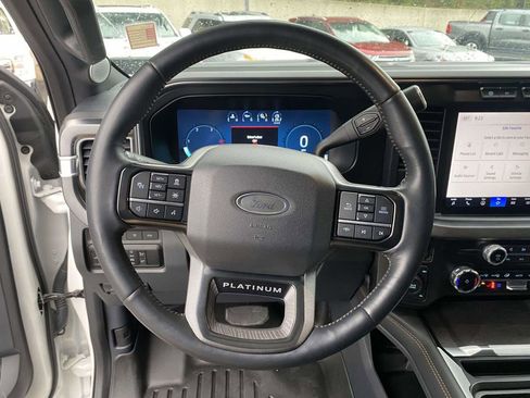 Used 2024 Ford F250 Platinum image 25