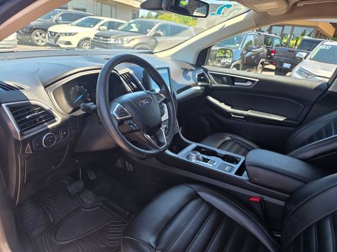 Used 2022 Ford Edge SEL AWD/4WD image 9