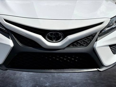 Used 2020 Toyota Camry SE FWD image 29