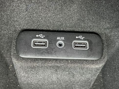 Used 2018 Dodge Charger R/T w/ Beats Audio Group image 24