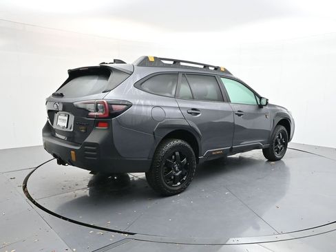 Used 2022 Subaru Outback Wilderness image 7