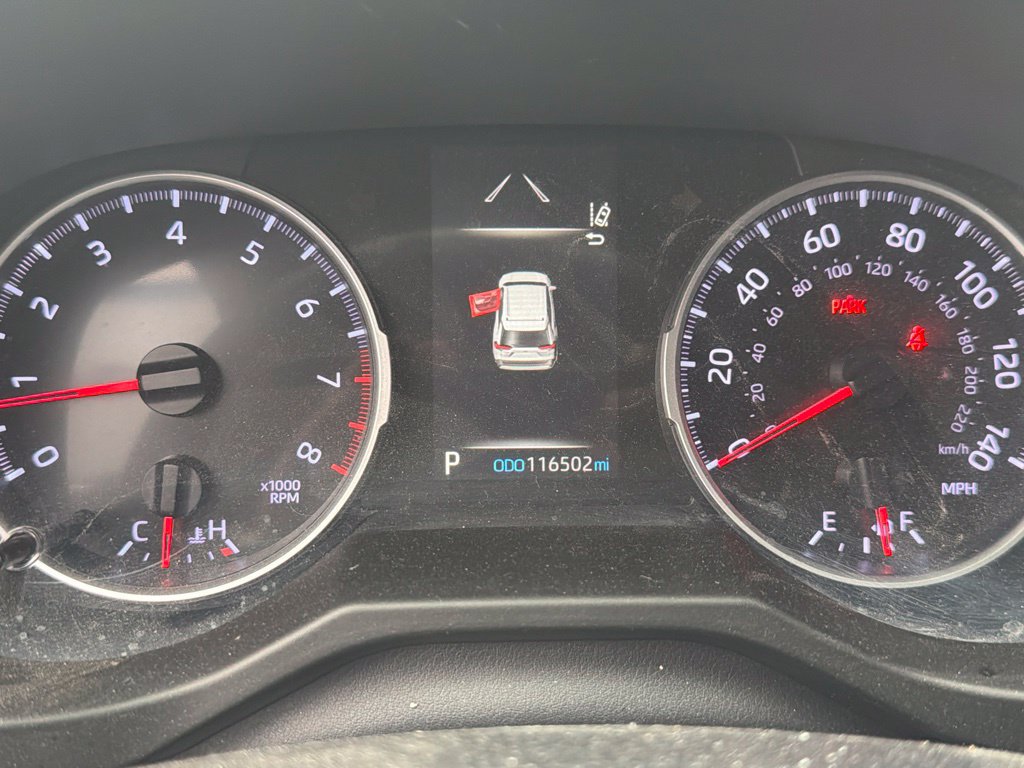 Used 2019 Toyota RAV4 LE w/ Carpet Mat Package FWD image 9