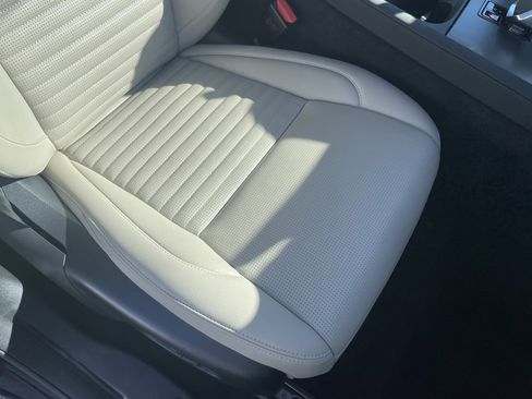 Used 2024 Land Rover Discovery Sport S image 33