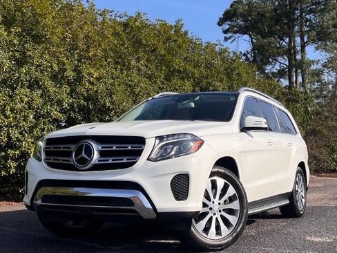 Used 2017 Mercedes-Benz GLS 450 4MATIC image 2
