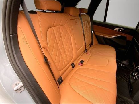 Used 2025 BMW X5 xDrive40i w/ M Sport Package image 20
