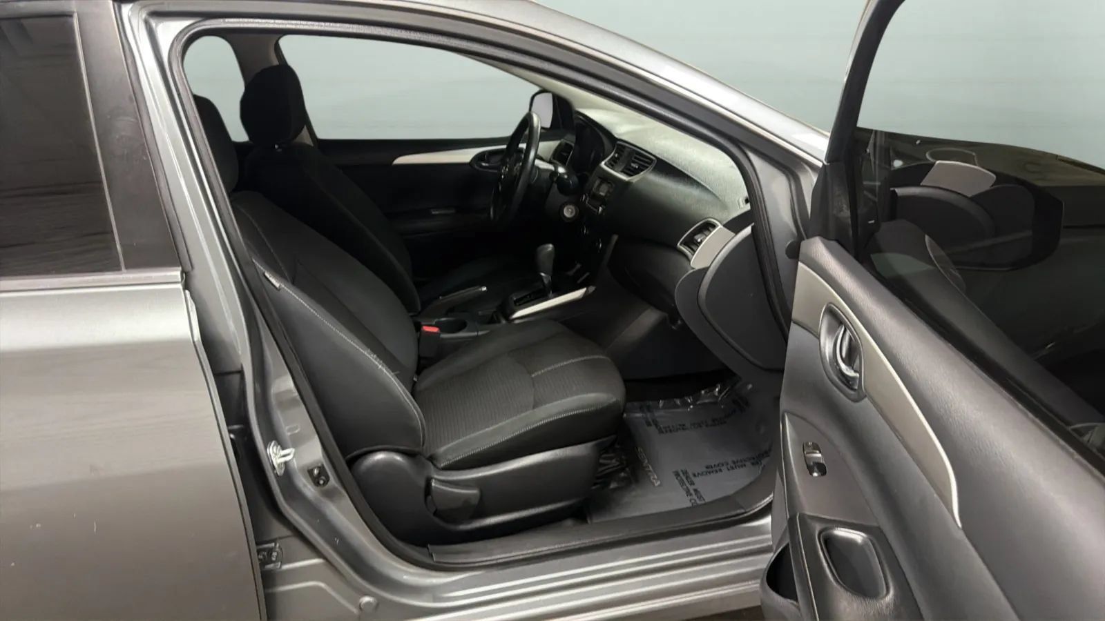 Used 2018 Nissan Sentra S FWD image 21