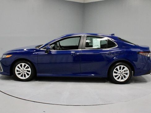 Used 2023 Toyota Camry LE w/ Convenience Package FWD image 7