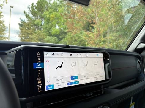 New 2026 Jeep Wrangler Unlimited Rubicon w/ Technology Group image 25