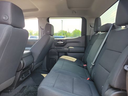 Used 2019 Chevrolet Silverado 1500 Custom image 11
