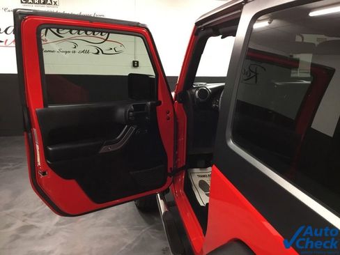 Used 2015 Jeep Wrangler Sport w/ Quick Order Package 23S AWD/4WD image 22