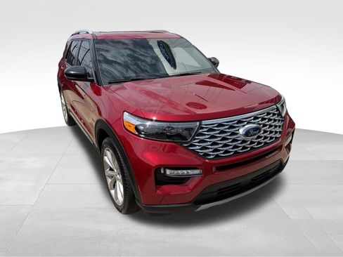 Certified 2023 Ford Explorer Platinum w/ Technology Package AWD/4WD image 2