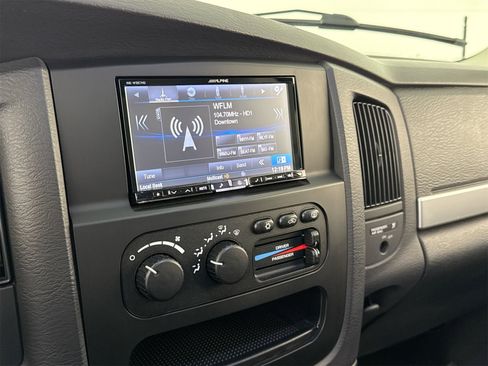 Used 2004 Dodge Ram 1500 Truck 2WD Regular Cab image 12