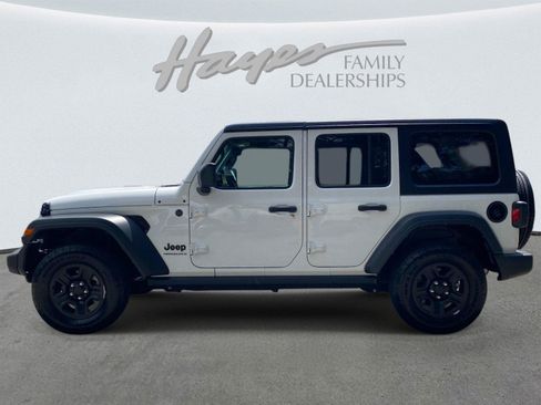 Used 2024 Jeep Wrangler Unlimited Sport AWD/4WD image 7