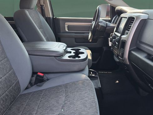 Used 2018 RAM 1500 Big Horn AWD/4WD image 24