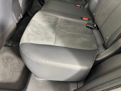 Used 2025 Mitsubishi Eclipse Cross SE AWD/4WD image 33