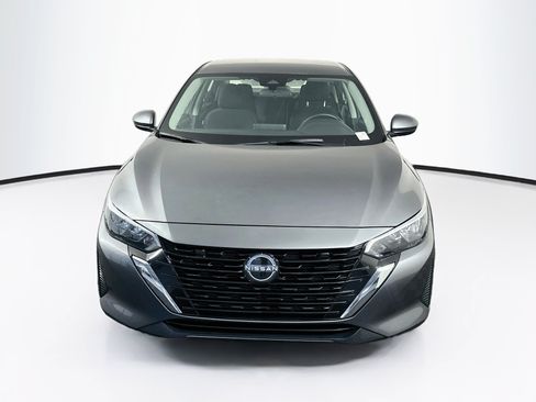Used 2025 Nissan Sentra S FWD image 2