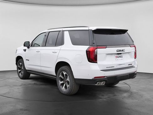 New 2026 GMC Yukon AT4 Ultimate AWD/4WD image 11