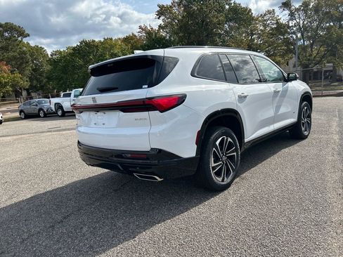 New 2026 Buick Enclave Sport Touring image 7