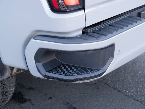 Used 2025 GMC Sierra 2500 AT4 w/ AT4 Premium Plus Package image 29