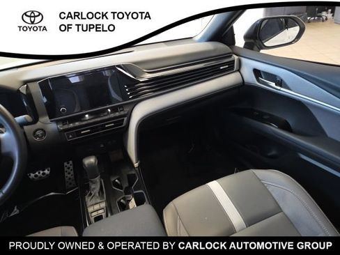 Used 2025 Toyota Camry SE FWD image 20
