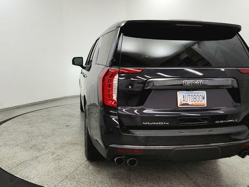 Used 2023 GMC Yukon Denali Ultimate AWD/4WD image 4