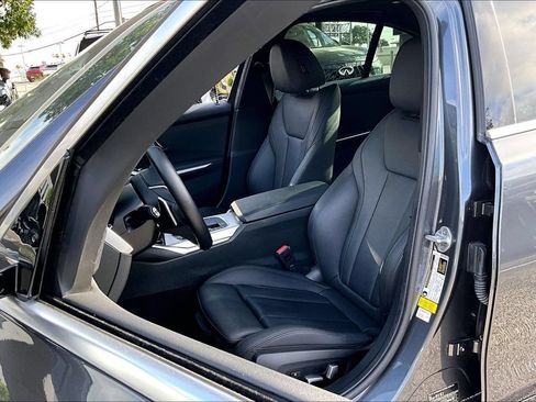 Used 2021 BMW 330i Sedan w/ Driving Assistance Package RWD image 34