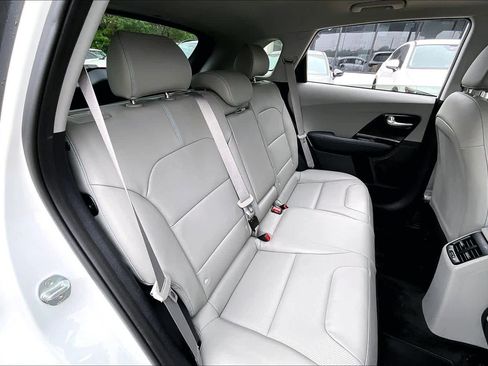 Used 2022 Kia Niro EX Premium image 20