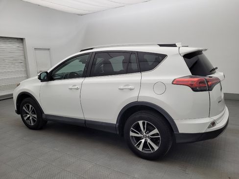 Used 2018 Toyota RAV4 XLE image 3