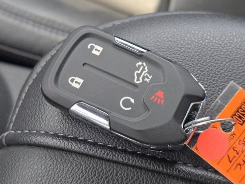 Used 2019 Chevrolet Silverado 1500 RST image 34