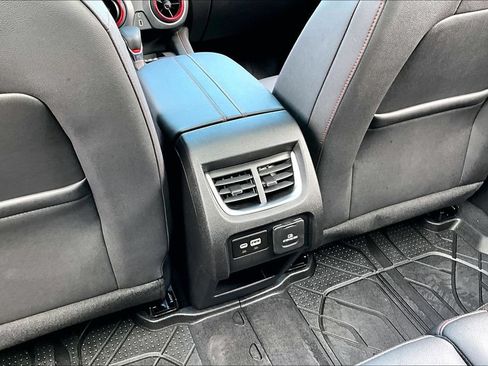 Used 2024 Chevrolet Blazer RS FWD image 11