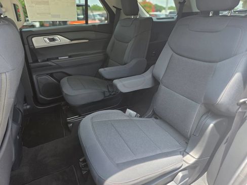 New 2026 Ford Explorer Active RWD image 23
