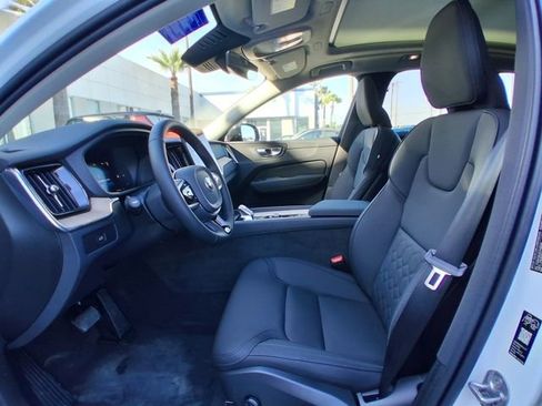 New 2026 Volvo XC60 B5 Core AWD/4WD image 14