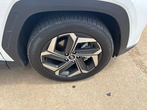 Used 2022 Hyundai Tucson SEL w/ Convenience + Premium Package FWD image 2