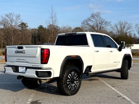 Used 2024 GMC Sierra 2500 Denali Ultimate image 22