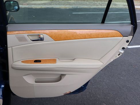 Used 2007 Toyota Avalon XL image 25
