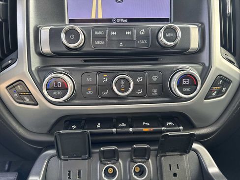 Used 2018 GMC Sierra 1500 SLT AWD/4WD image 17